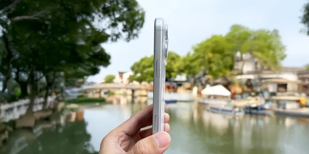 iPhone 17 Pro Maxのダミーモデル
